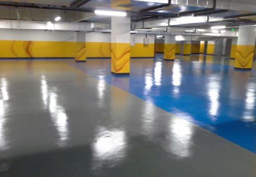 環(huán)氧樹(shù)脂地坪漆